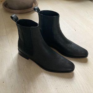 New Christy Dawn Chelsea Boot in Noir Leather (Black) - size 7